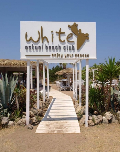 White Ostuni Beach Club